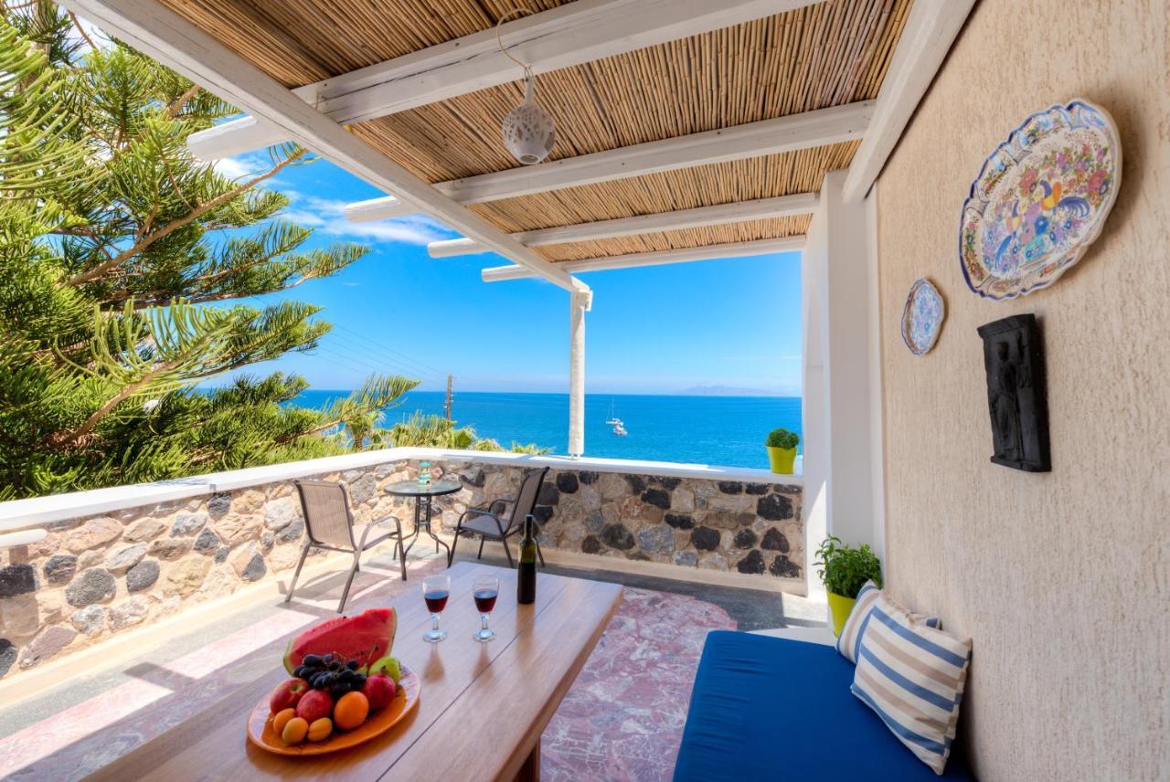 Moschatos Beach House Kamári Exterior foto